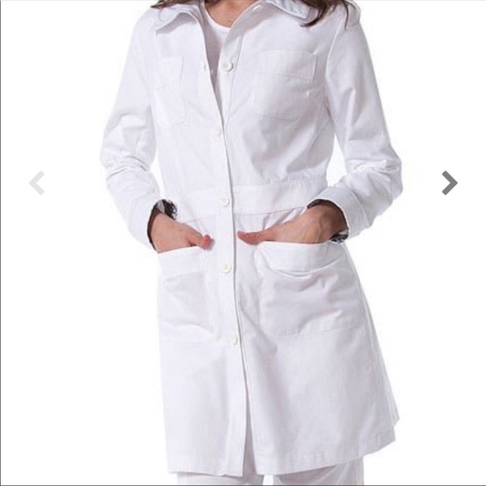 Women’s Koi Rebecca lab coat (nwt). So soft!!